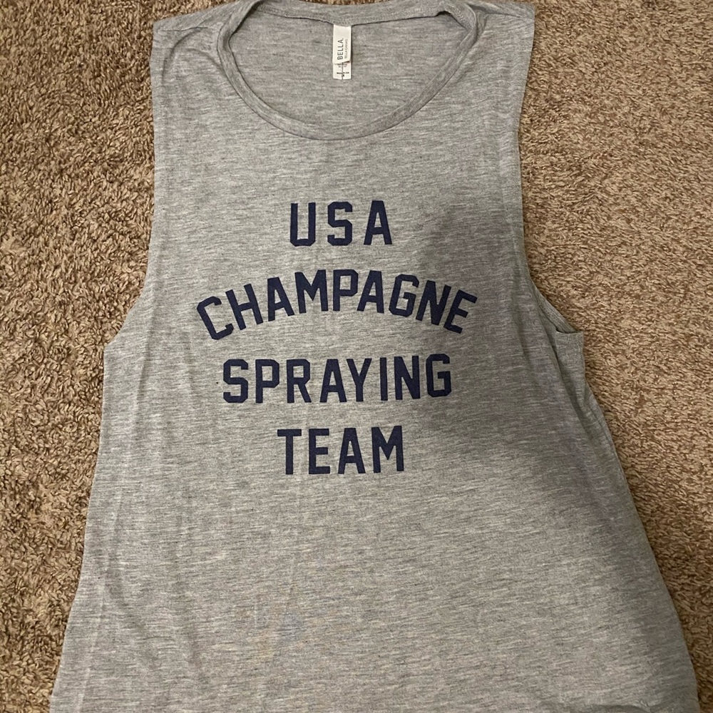USA CHAMPAGNE SPRAYING TEAM TANK